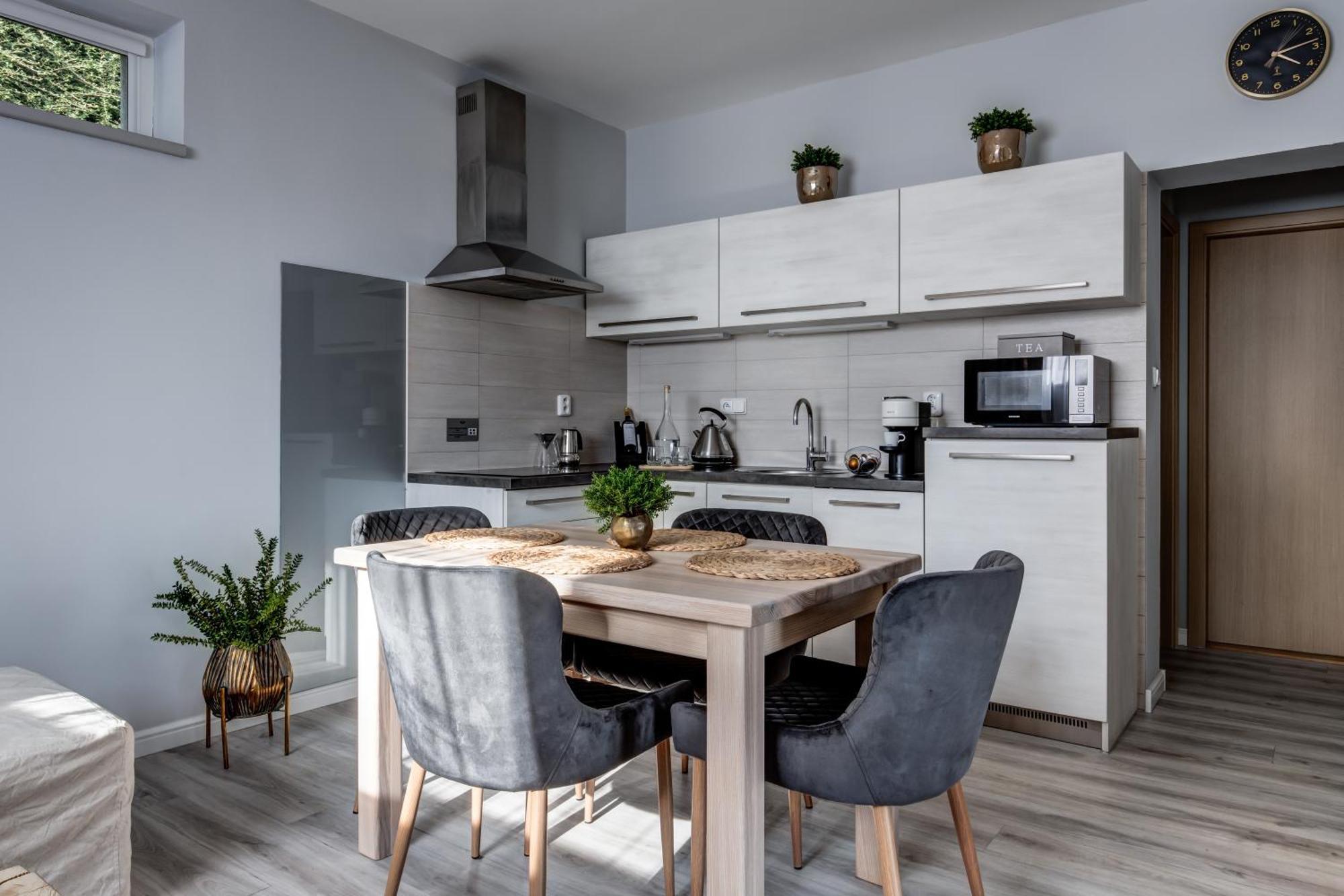 Wellness Apartmany Cesky Raj & Biokolna Lomnice nad Popelkou Экстерьер фото